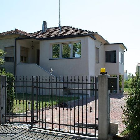 Agrifoglio B&B Nervesa della Battaglia Buitenkant foto